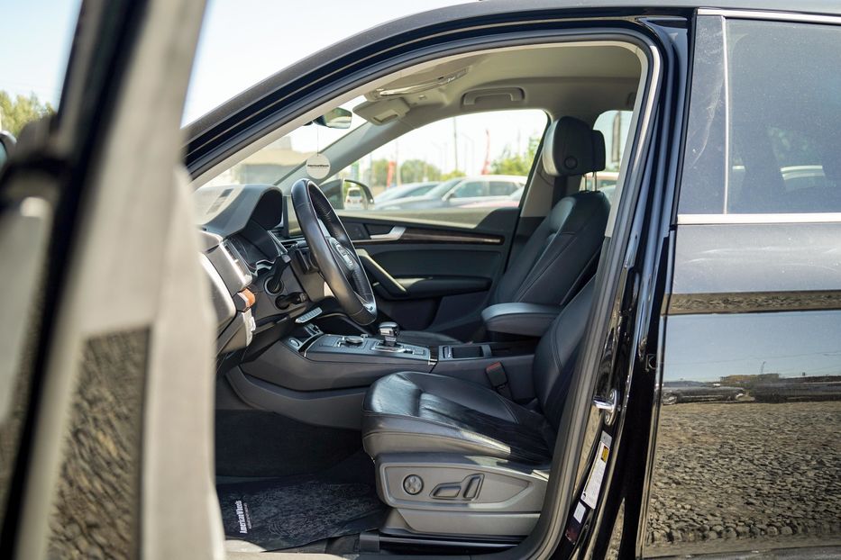 Продам Audi Q5 Premium 2017 года в Черновцах
