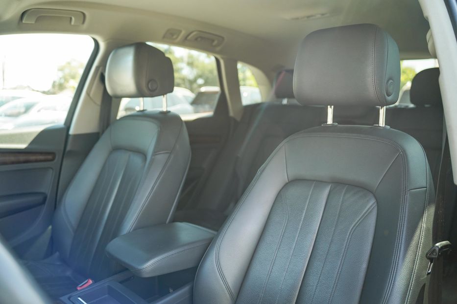 Продам Audi Q5 Premium 2017 года в Черновцах