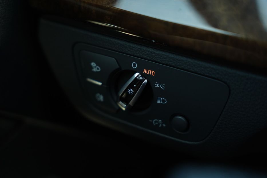 Продам Audi Q5 Premium 2017 года в Черновцах