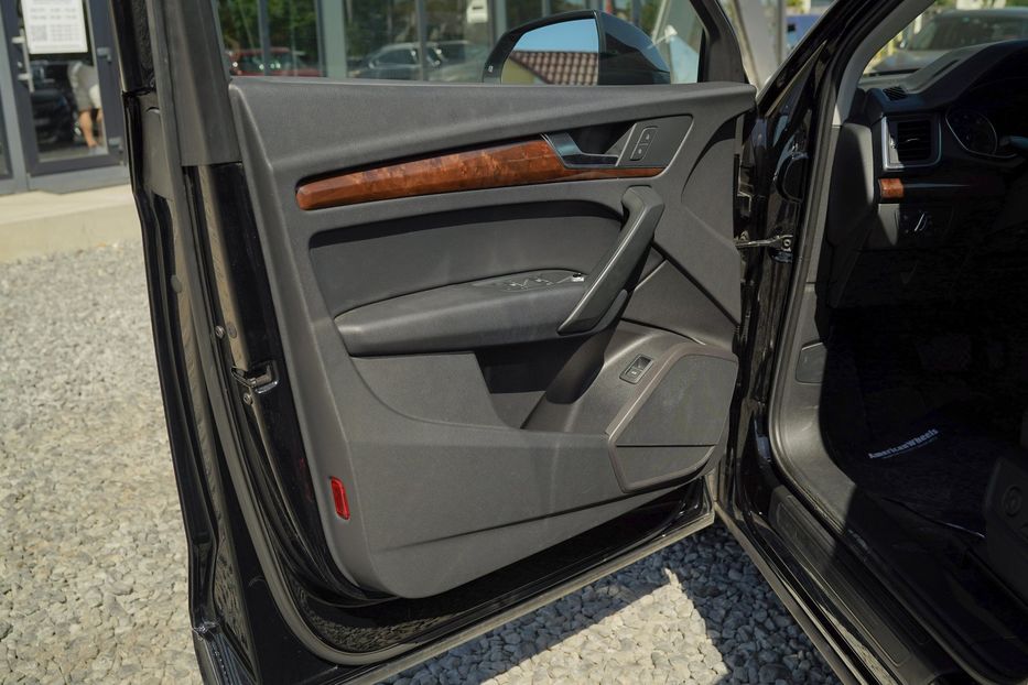 Продам Audi Q5 Premium 2017 года в Черновцах