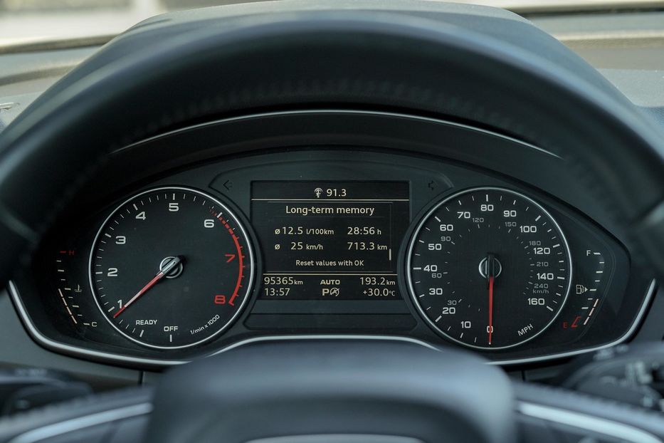 Продам Audi Q5 Premium 2017 года в Черновцах
