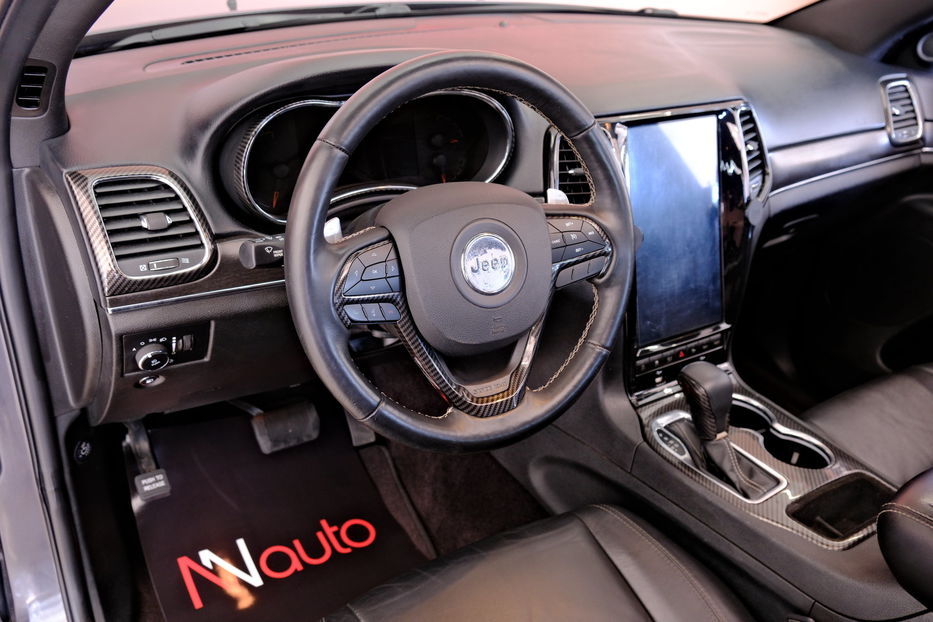 Продам Jeep Grand Cherokee 2017 года в Одессе