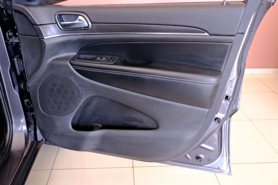 Продам Jeep Grand Cherokee 2017 года в Одессе