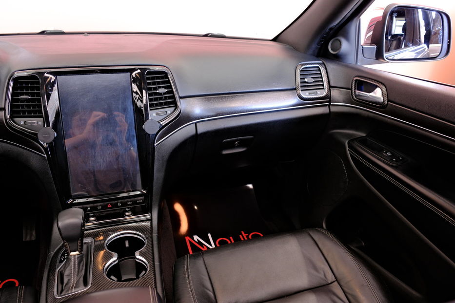 Продам Jeep Grand Cherokee 2017 года в Одессе