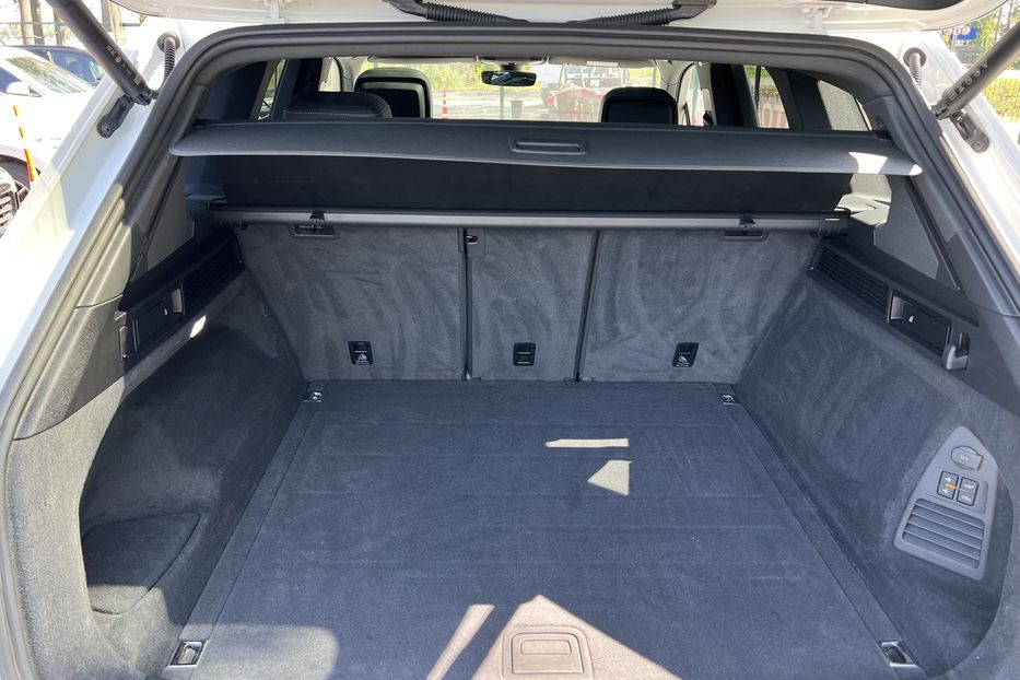 Продам Volkswagen Touareg 2019 года в г. Умань, Черкасская область