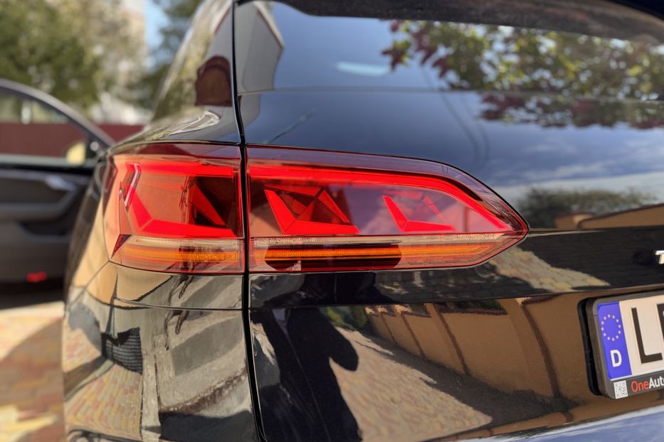 Продам Volkswagen Touareg Volkswagen TOUAREG 3, 0 л TDI  2020 года в Львове