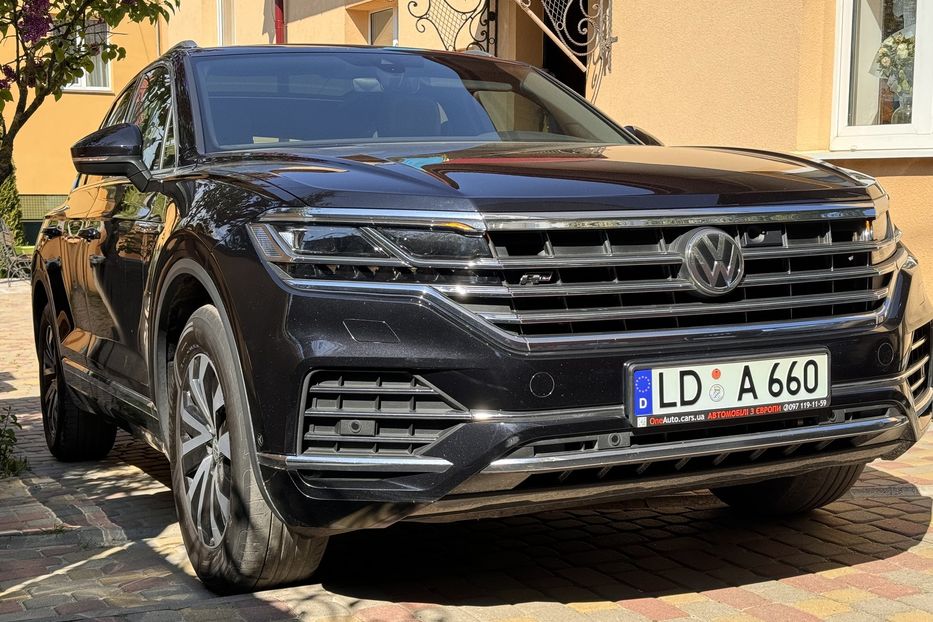 Продам Volkswagen Touareg Volkswagen TOUAREG 3, 0 л TDI  2020 года в Львове