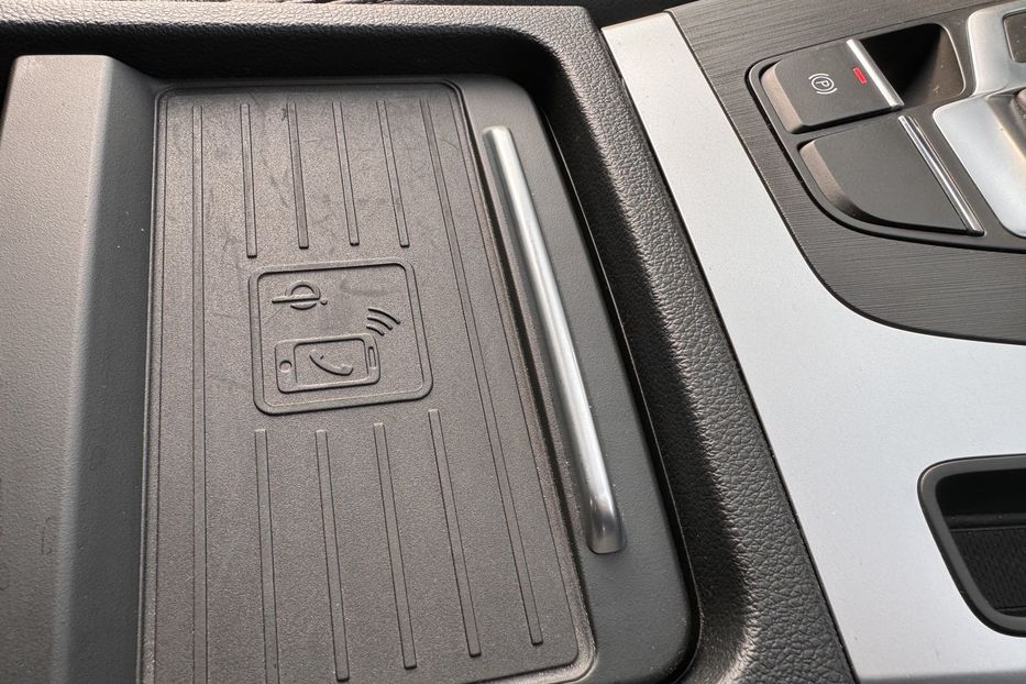 Продам Audi Q5 2020 года в Львове