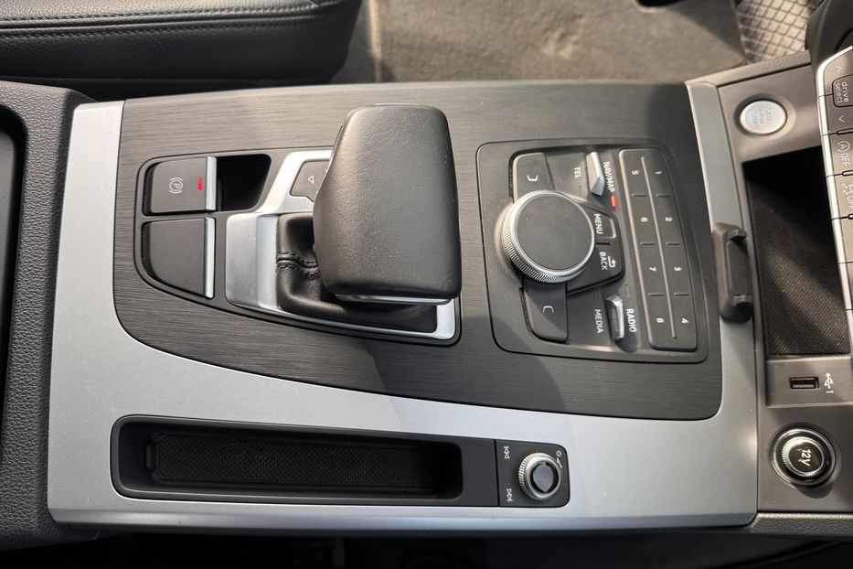 Продам Audi Q5 2020 года в Львове