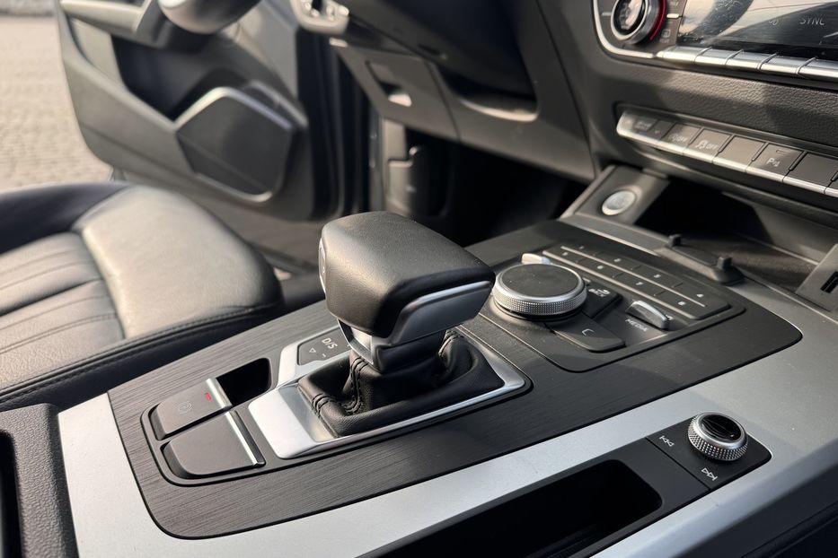 Продам Audi Q5 2020 года в Львове