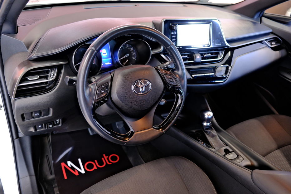 Продам Toyota C-HR 2017 года в Одессе