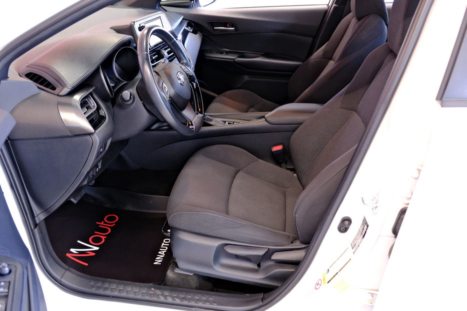 Продам Toyota C-HR 2017 года в Одессе