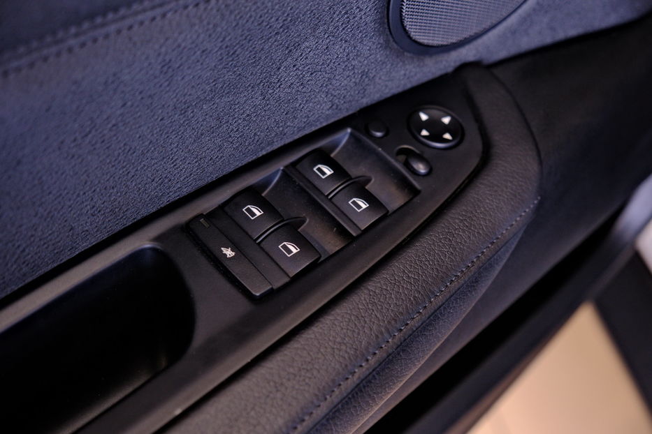 Продам BMW X5 2013 года в Одессе