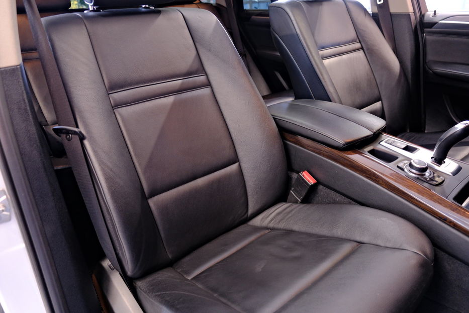 Продам BMW X5 2013 года в Одессе