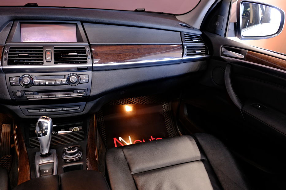 Продам BMW X5 2013 года в Одессе
