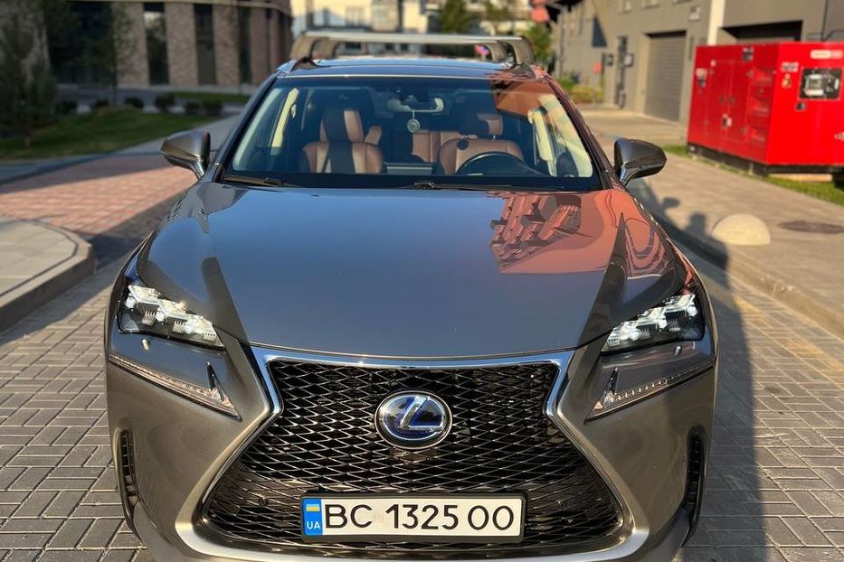 Продам Lexus NX 300 Lexus NX 300h 205 к.с. Гібрид 2017 года в Львове