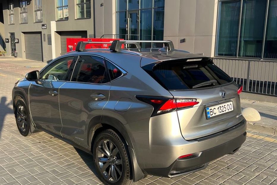 Продам Lexus NX 300 Lexus NX 300h 205 к.с. Гібрид 2017 года в Львове