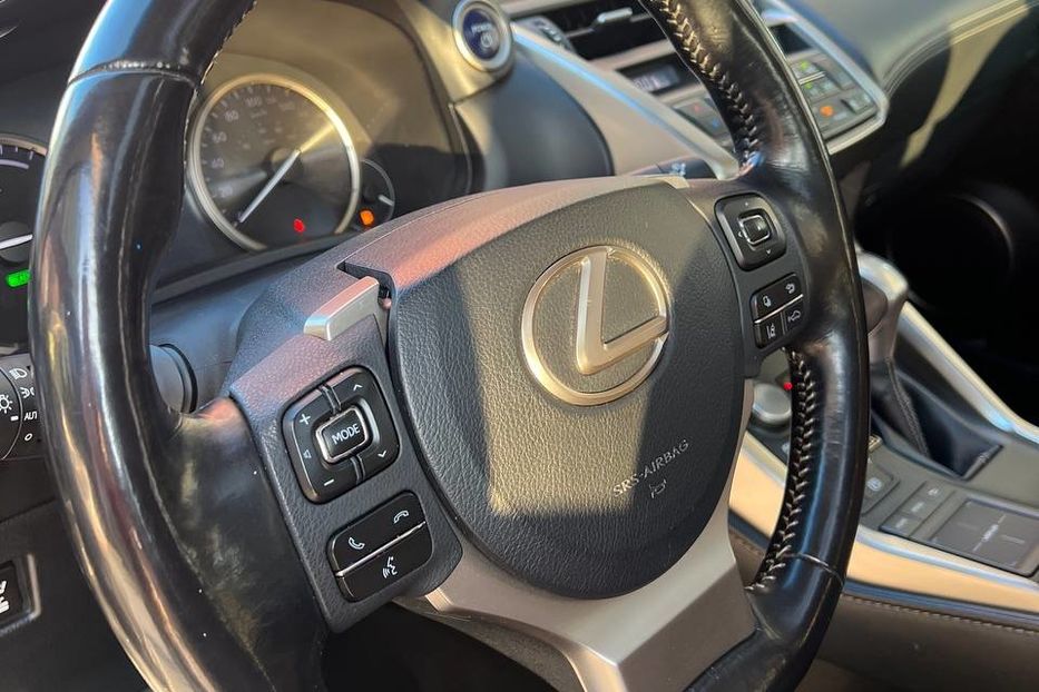 Продам Lexus NX 300 Lexus NX 300h 205 к.с. Гібрид 2017 года в Львове