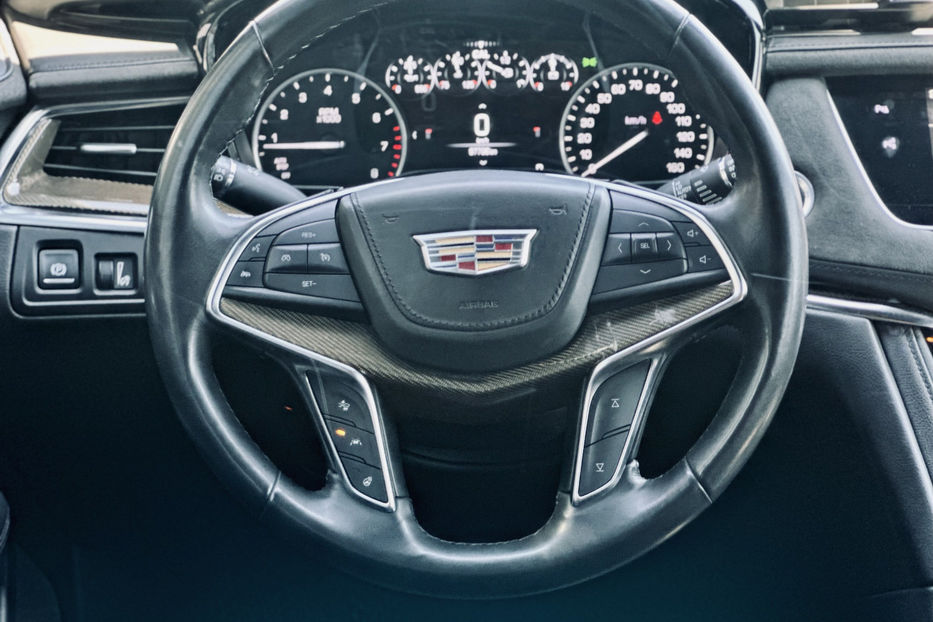 Продам Cadillac XLR 2017 года в Киеве