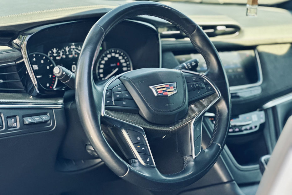 Продам Cadillac XLR 2017 года в Киеве