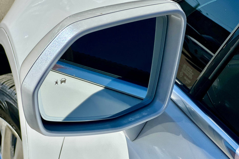 Продам Cadillac XLR 2017 года в Киеве