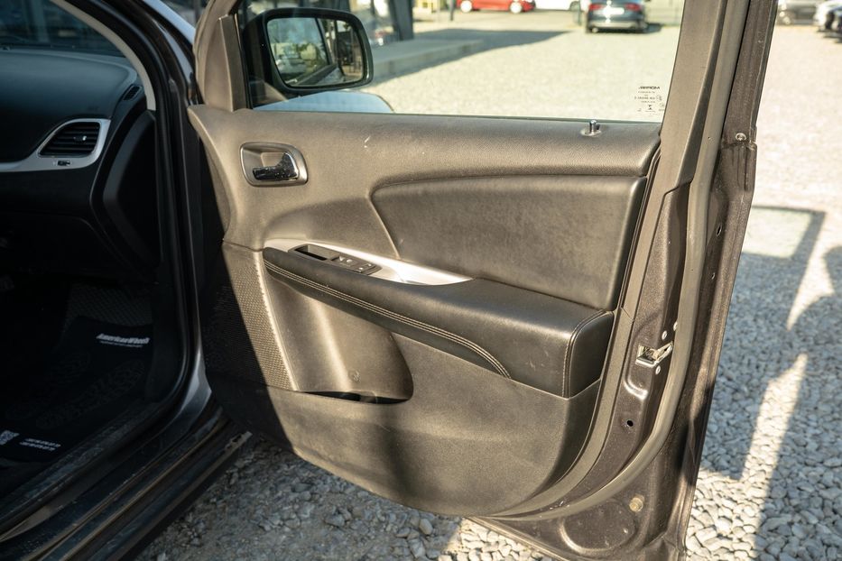 Продам Dodge Journey SE 2017 года в Черновцах