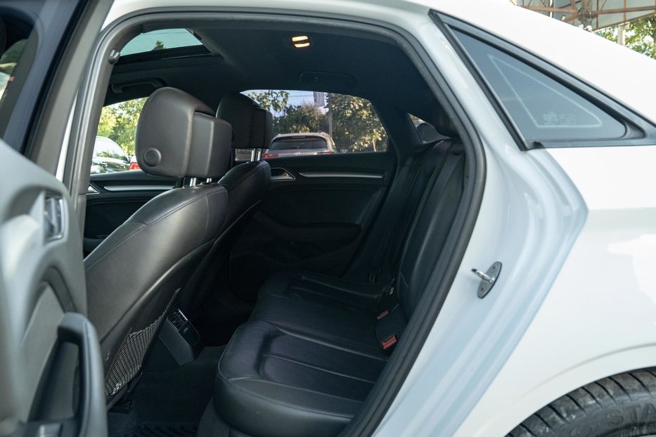 Продам Audi A3 Premium 2015 года в Черновцах