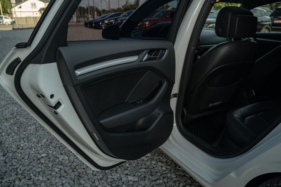 Продам Audi A3 Premium 2015 года в Черновцах
