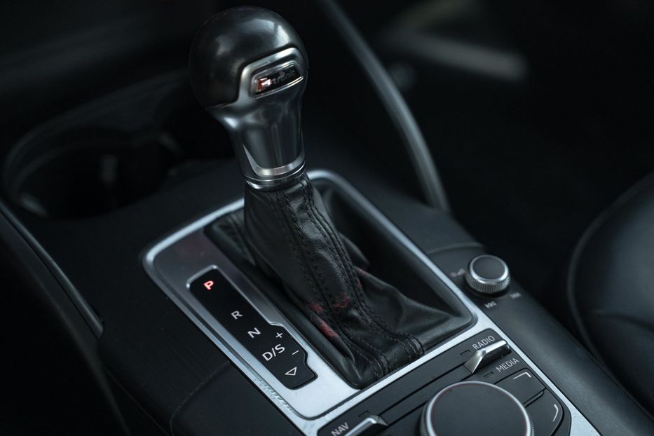 Продам Audi A3 Premium 2015 года в Черновцах
