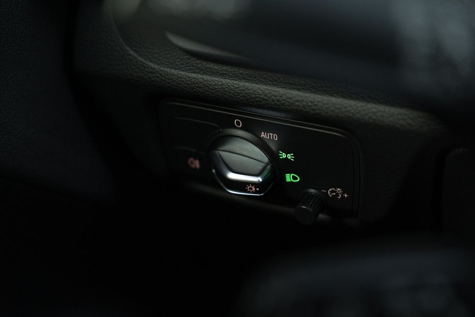 Продам Audi A3 Premium 2015 года в Черновцах