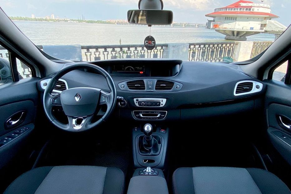 Продам Renault Scenic 2013 года в Днепре