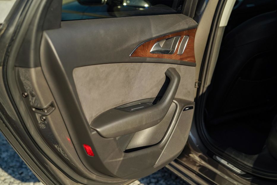 Продам Audi A6 Allroad 2016 года в Черновцах