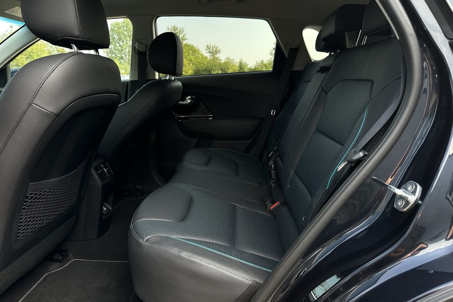 Продам Kia Niro 64 кВт . ЗАРЕЗЕРВОВАНО 2022 года в Львове