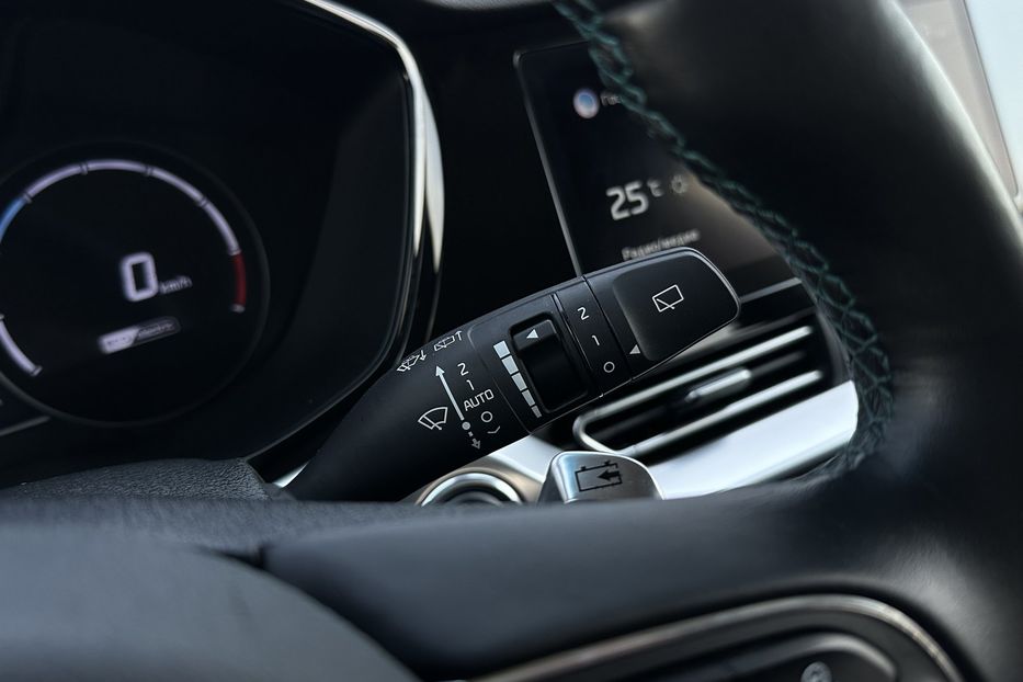 Продам Kia Niro 64 кВт . ЗАРЕЗЕРВОВАНО 2022 года в Львове
