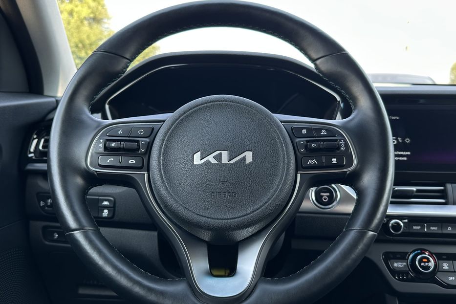 Продам Kia Niro 64 кВт . ЗАРЕЗЕРВОВАНО 2022 года в Львове