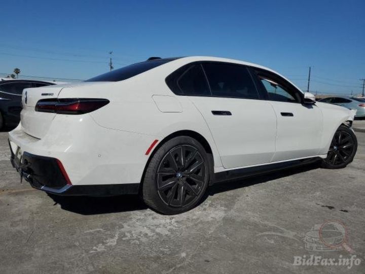 Продам BMW Independent I7 Edrive 50 2023 года в Киеве