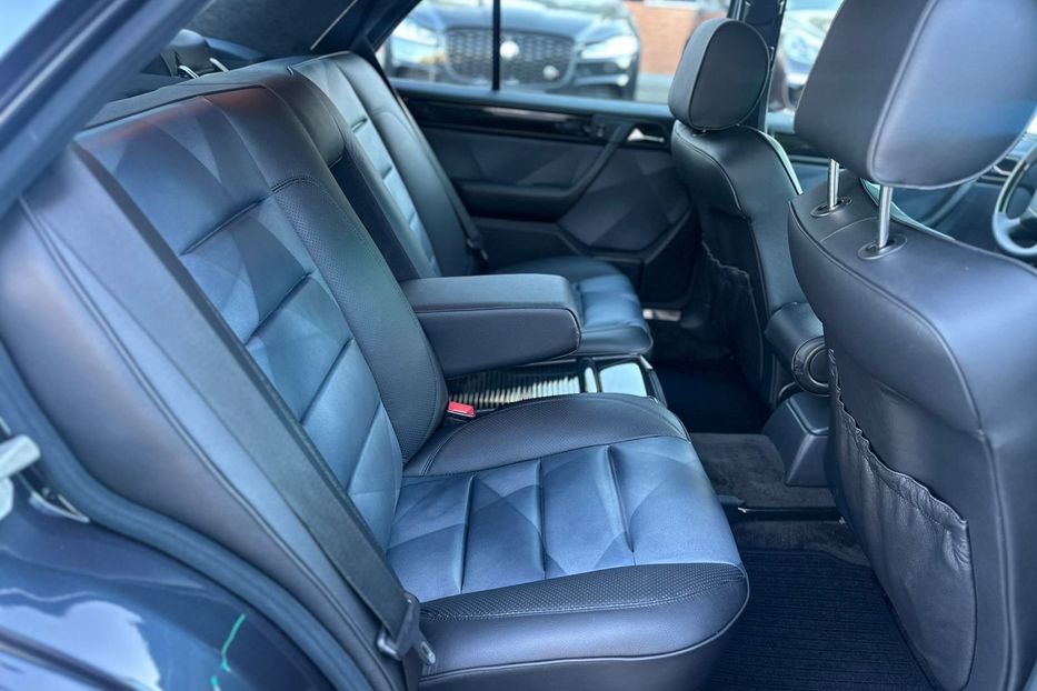 Продам Mercedes-Benz E-Class 1995 года в Киеве