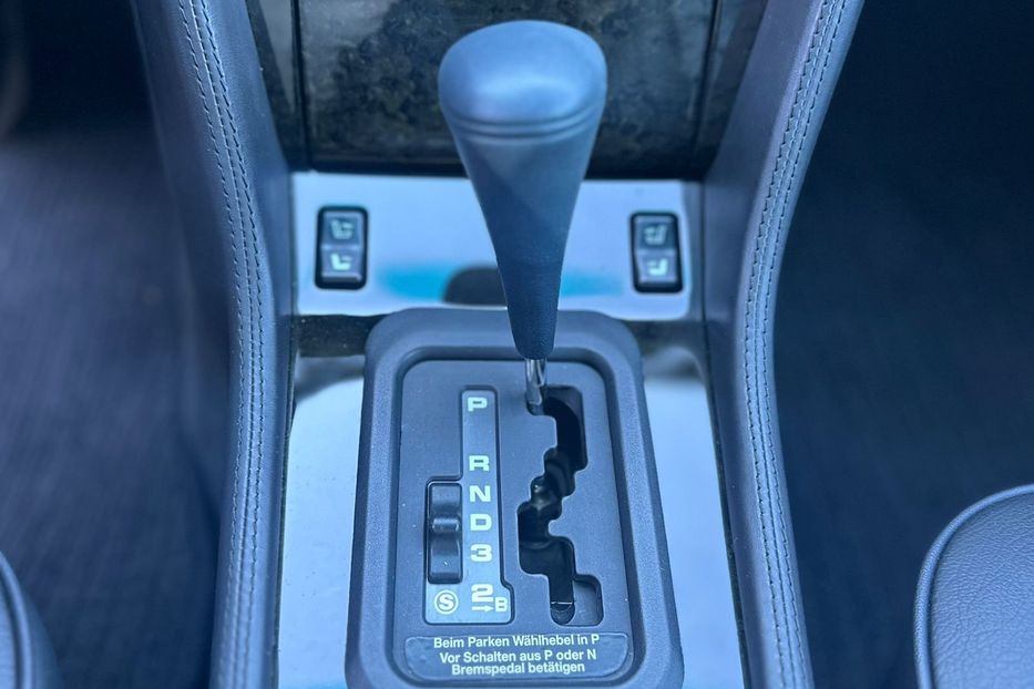 Продам Mercedes-Benz E-Class 1995 года в Киеве