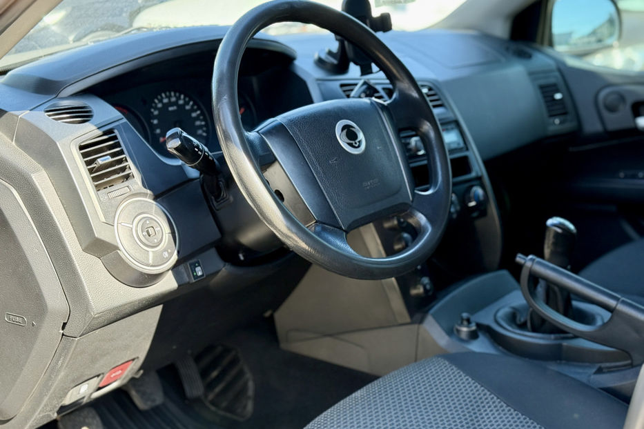 Продам SsangYong Kyron 2010 года в Киеве