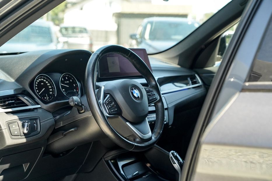 Продам BMW X1 18d xDrive 2020 года в Черновцах