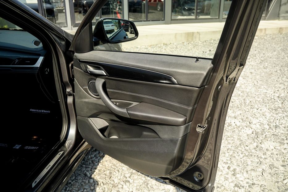 Продам BMW X1 18d xDrive 2020 года в Черновцах