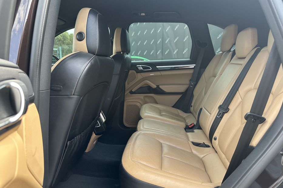 Продам Porsche Cayenne Diesel 2016 года в Киеве
