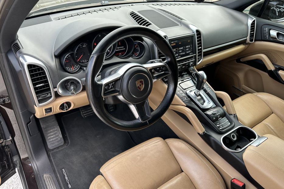 Продам Porsche Cayenne Diesel 2016 года в Киеве