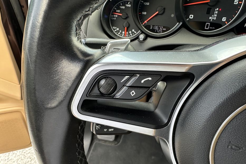 Продам Porsche Cayenne Diesel 2016 года в Киеве