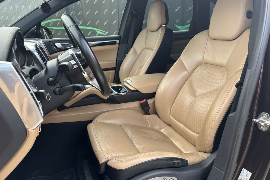 Продам Porsche Cayenne Diesel 2016 года в Киеве