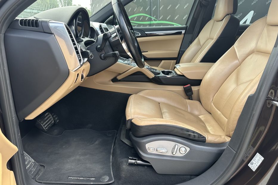 Продам Porsche Cayenne Diesel 2016 года в Киеве