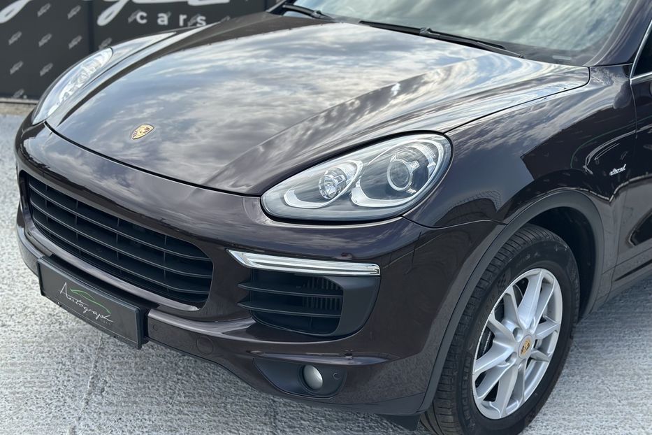 Продам Porsche Cayenne Diesel 2016 года в Киеве
