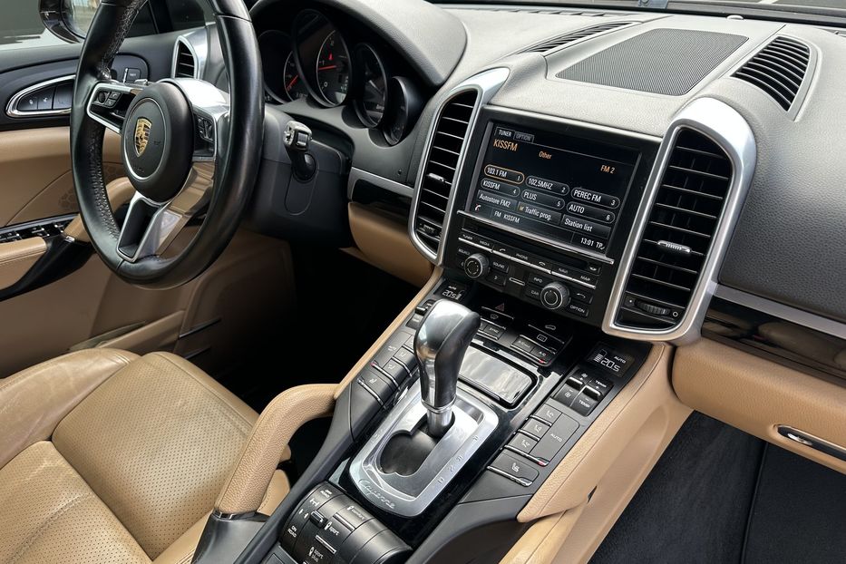 Продам Porsche Cayenne Diesel 2016 года в Киеве