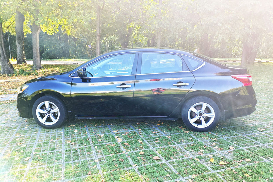 Продам Nissan Sentra 2017 года в Киеве