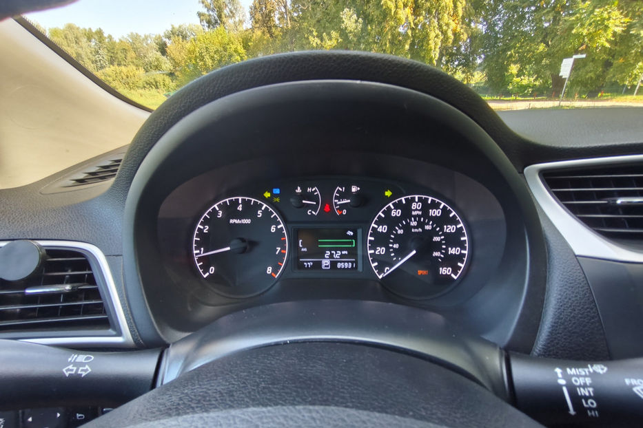 Продам Nissan Sentra 2017 года в Киеве